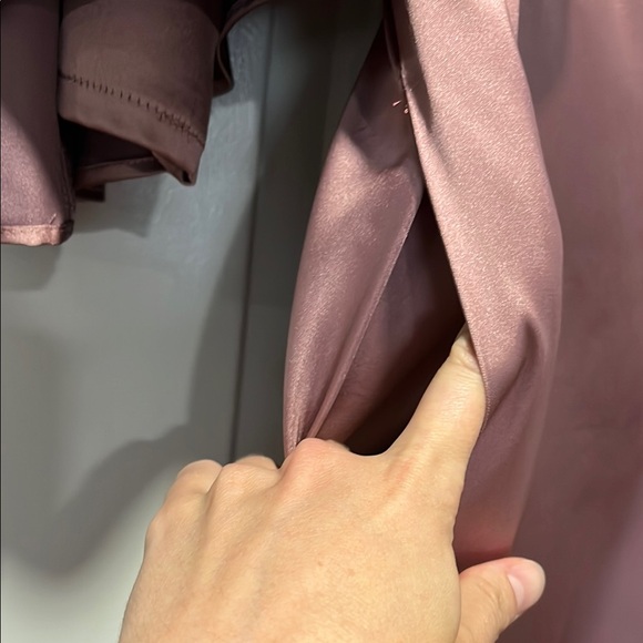 Dainty Jewells Mauve Crew neck Cape 3/4 sleeve Ruffled Gown Size MEDIUM Large - Picture 10 of 16